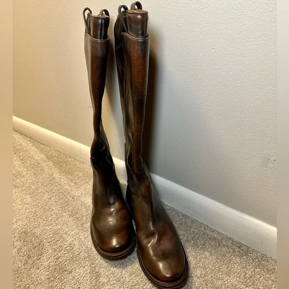 NWT Frye Paige tall boots in dark brown size 8